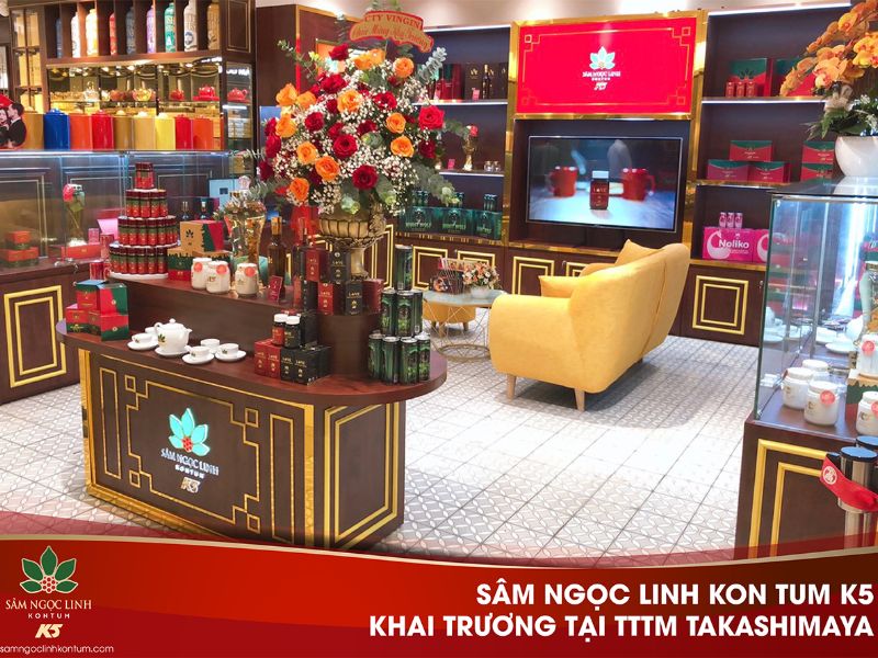 sam-ngoc-linh-kon-tum-k5-khai-truong-cua-hang-moi-tai-takashimaya (12)