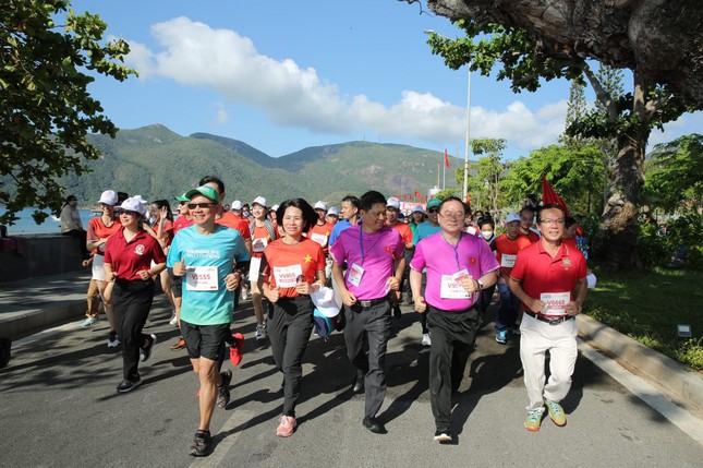 Chạy đồng hành cùng Tiền Phong Marathon 2022