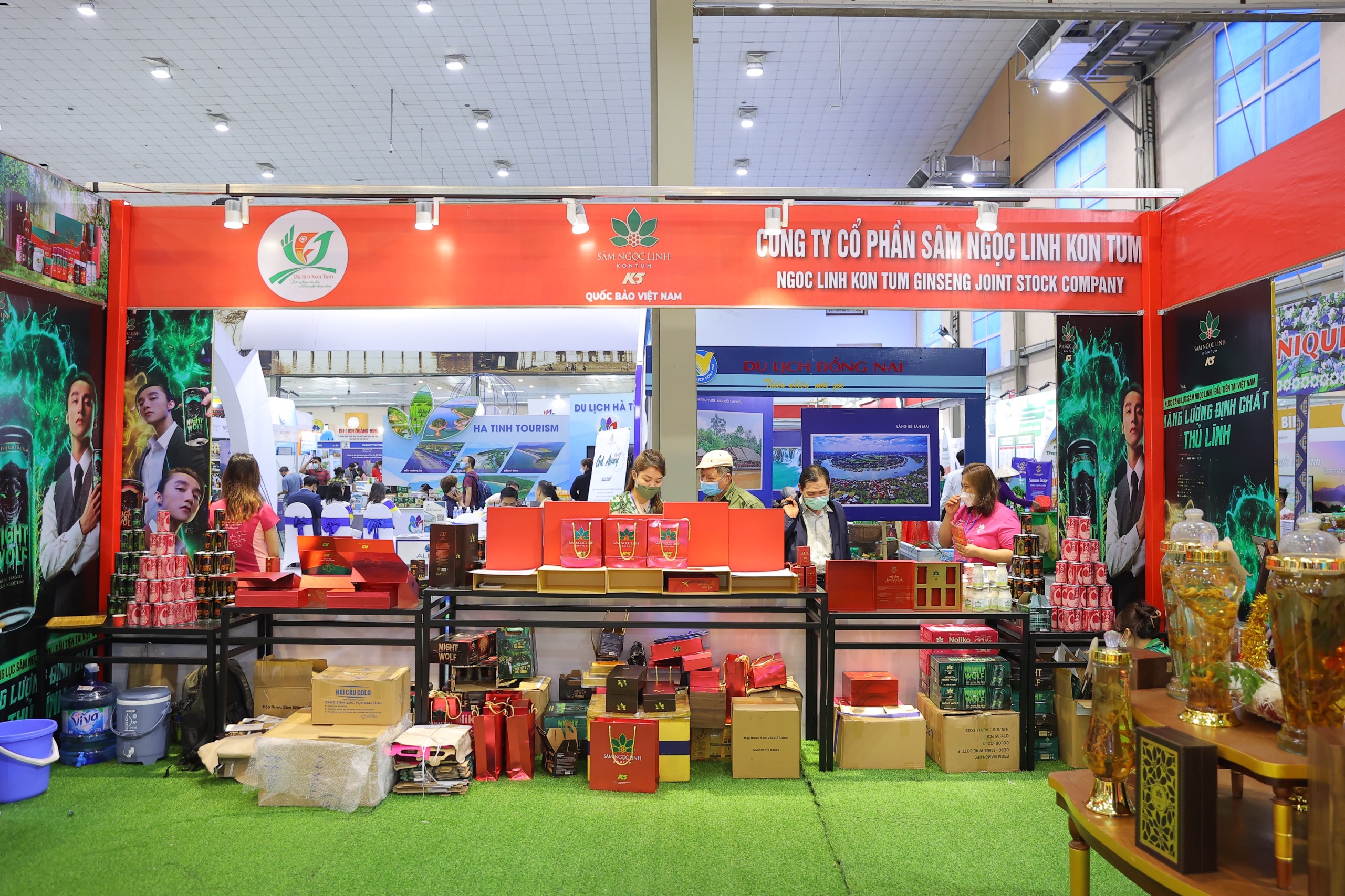 Quang cảnh gian hàng tại Hội chợ Du lịch Quốc tế Việt Nam - Vietnam International Travel Mart (VITM)