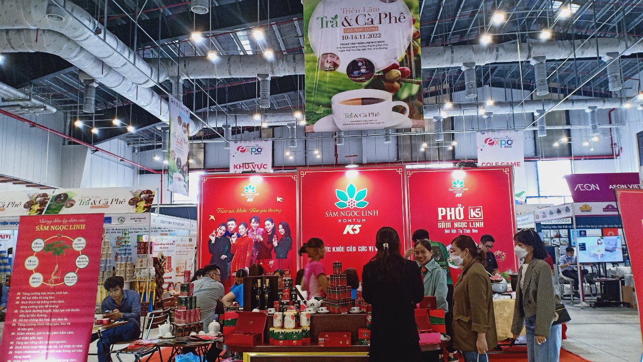 Gian hàng của Sâm Ngọc Linh Kon Tum K5 tại triển lãm.