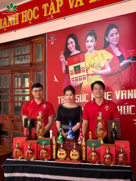 Gian hàng K5 được trưng bày tại lễ kỷ niệm.