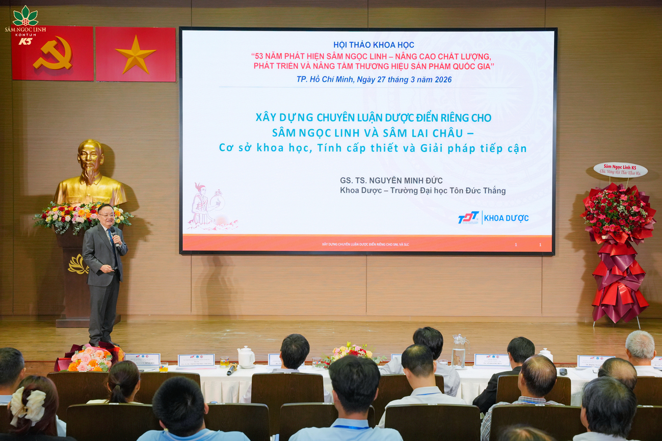 GS.TS. Nguyễn Minh Đức trình bày báo cáo khoa học tại Hội thảo.