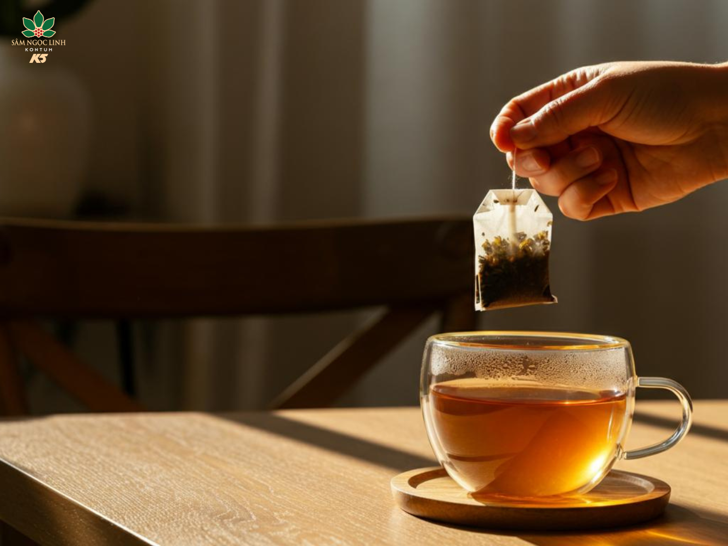 Trà Sâm Ngọc Linh nóng.